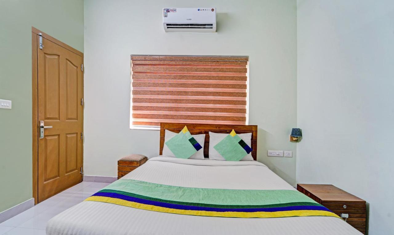 Sreepathi Nirmalyam 400 Mts From Guruvayoor Temple Hotel กูรูวาเยอร์ ภายนอก รูปภาพ