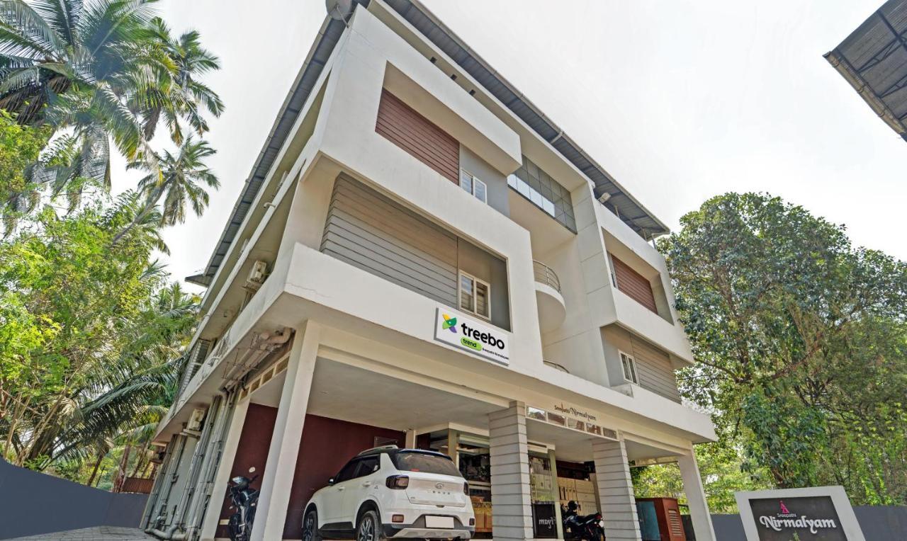 Sreepathi Nirmalyam 400 Mts From Guruvayoor Temple Hotel กูรูวาเยอร์ ภายนอก รูปภาพ